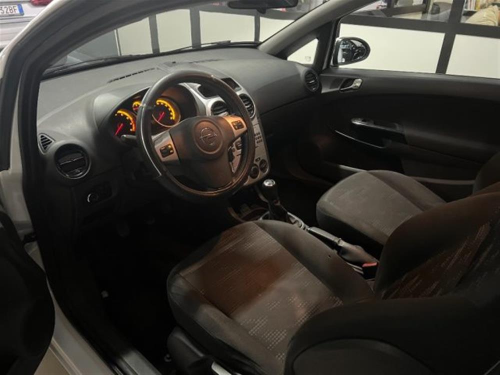 Corsa Corsa 1.0 12V 3 porte Club