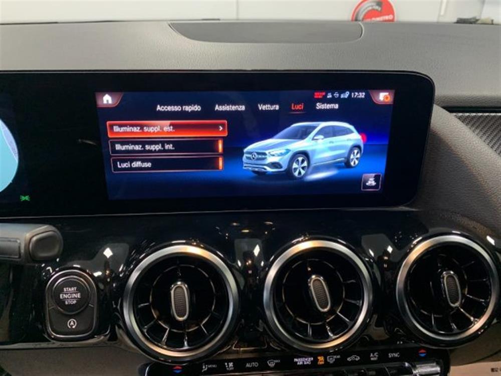 GLA 200 GLA 200 d 4x4 AMG Premium 4M