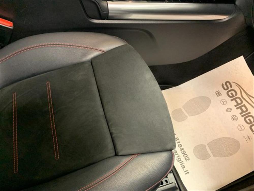 GLA 200 GLA 200 d 4x4 AMG Premium 4M