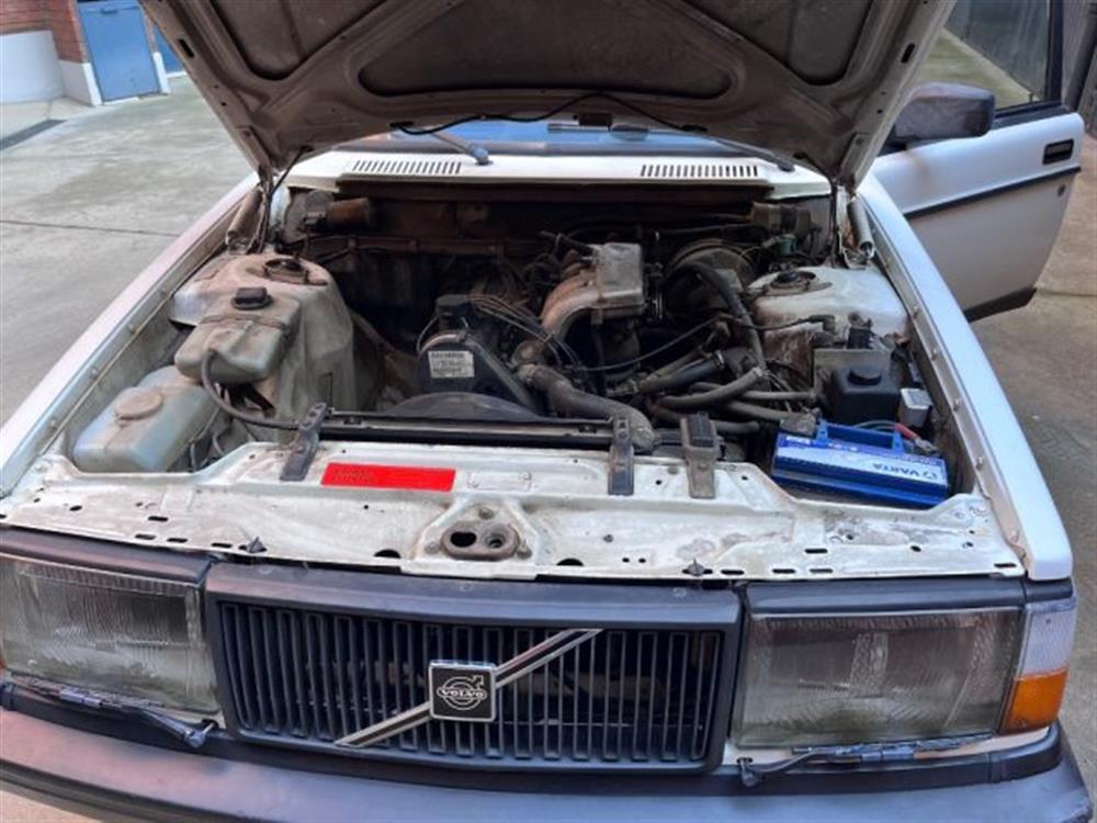 240 240 2.0 Station Wagon Po