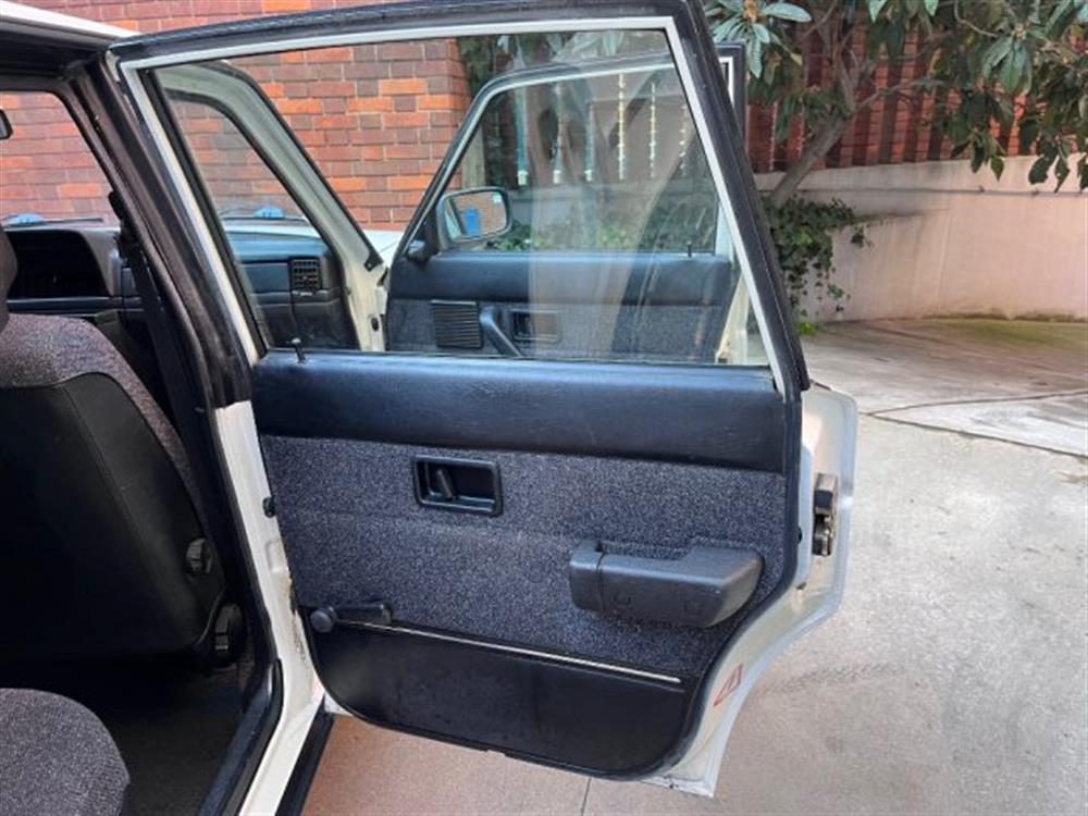 240 240 2.0 Station Wagon Po