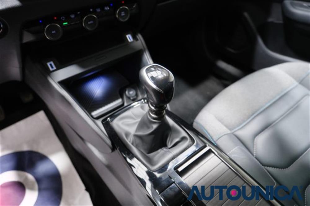 C4 C4 PURETECH 130 S&S MAX