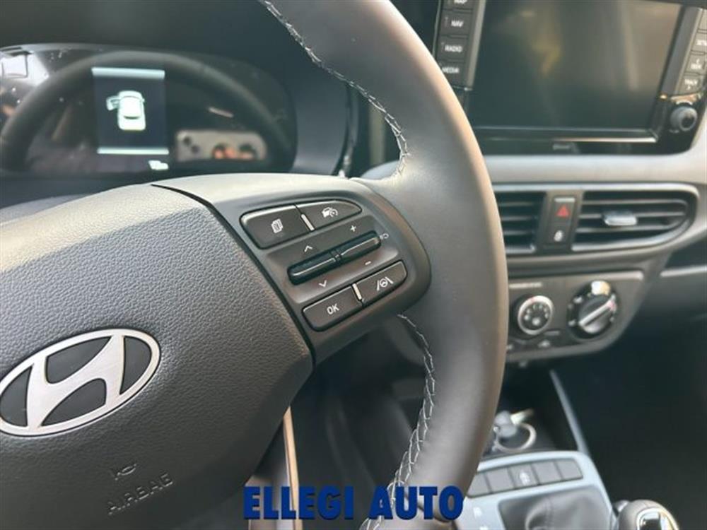 i10 i10 1.0 MPI AT Connectli