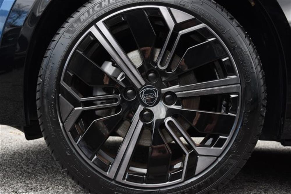 Ypsilon Ypsilon 51kWh Edizione Cassi