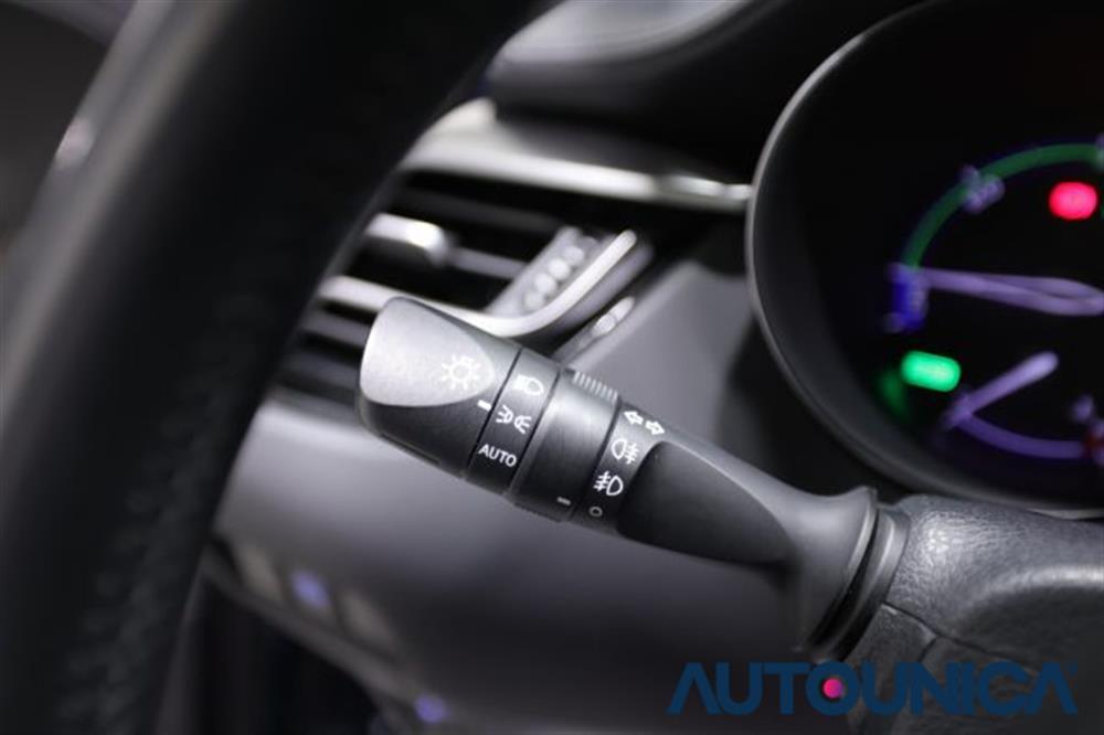 C-HR C-HR 1.8 HYBRID E-CVT TRE