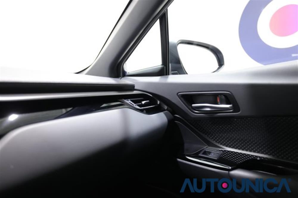 C-HR C-HR 1.8 HYBRID E-CVT TRE