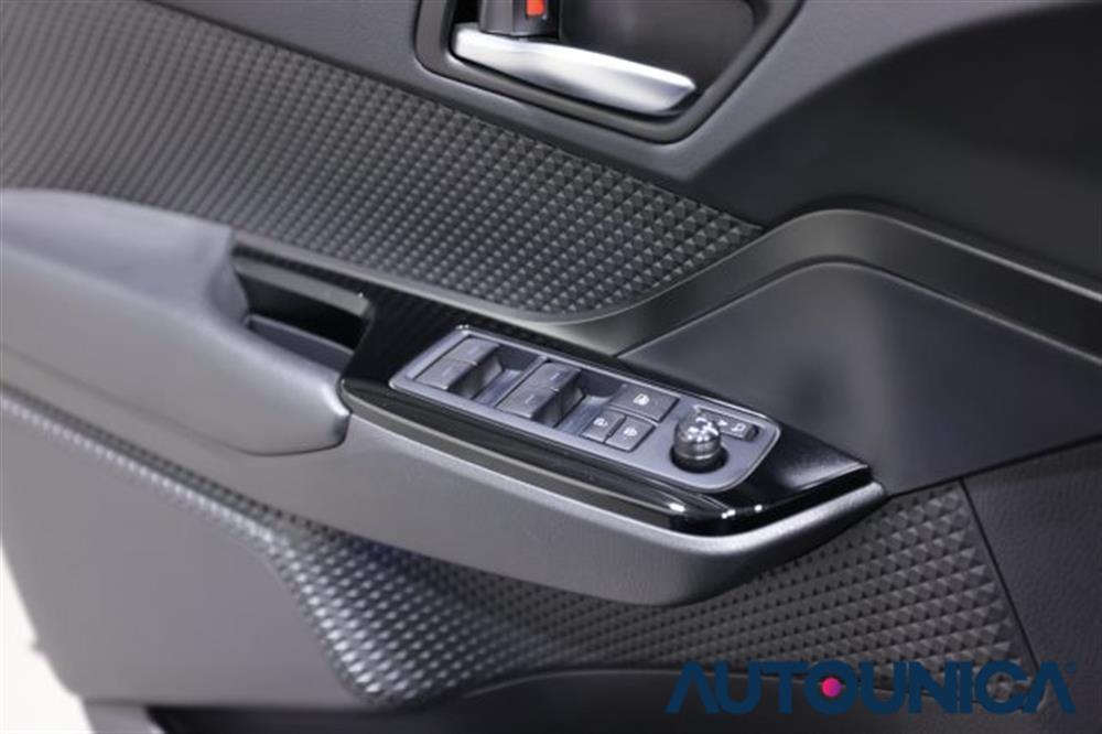 C-HR C-HR 1.8 HYBRID E-CVT TRE