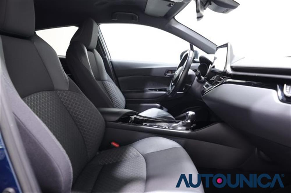 C-HR C-HR 1.8 HYBRID E-CVT TRE