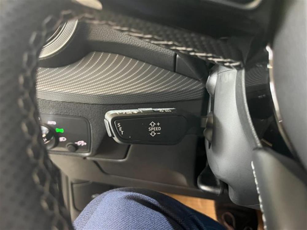 Q2 Q2 35 TDI Stronic S lin