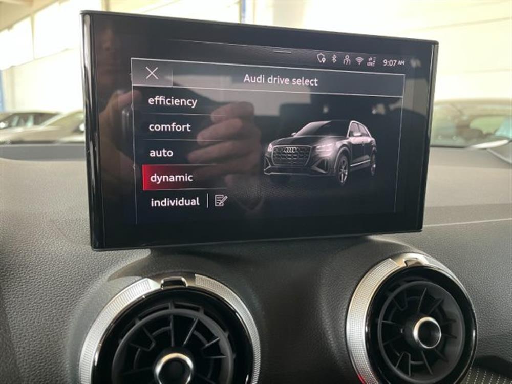 Q2 Q2 35 TDI Stronic S lin