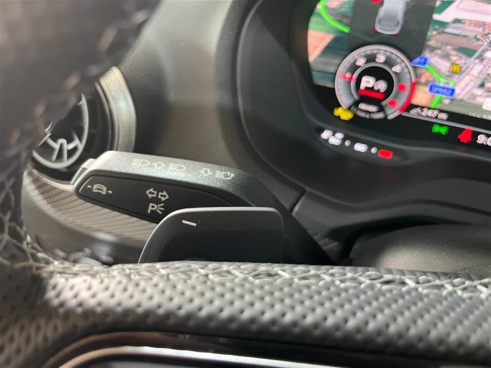 Q2 Q2 35 TDI Stronic S lin