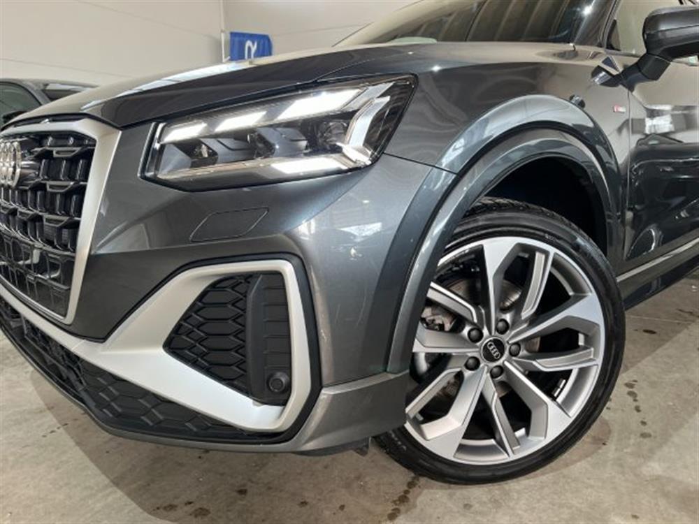 Q2 Q2 35 TDI Stronic S lin