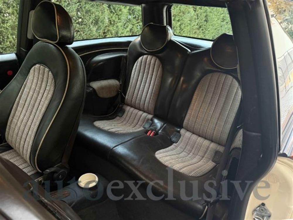 Mini Mini 1.6 16V Cooper CASTA