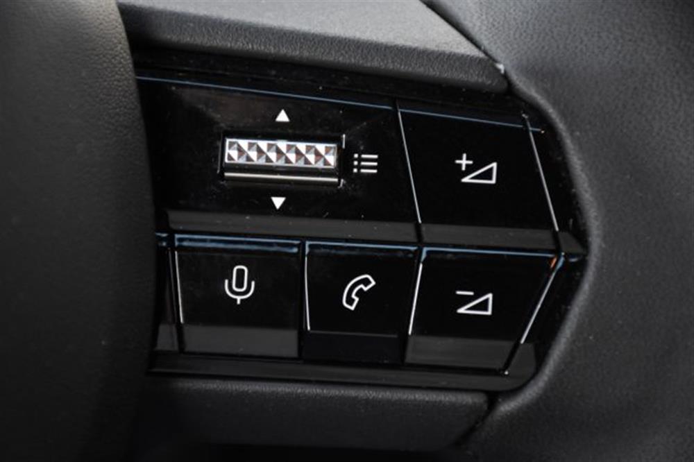 Junior Junior 1.2 136 CV Hybrid eD