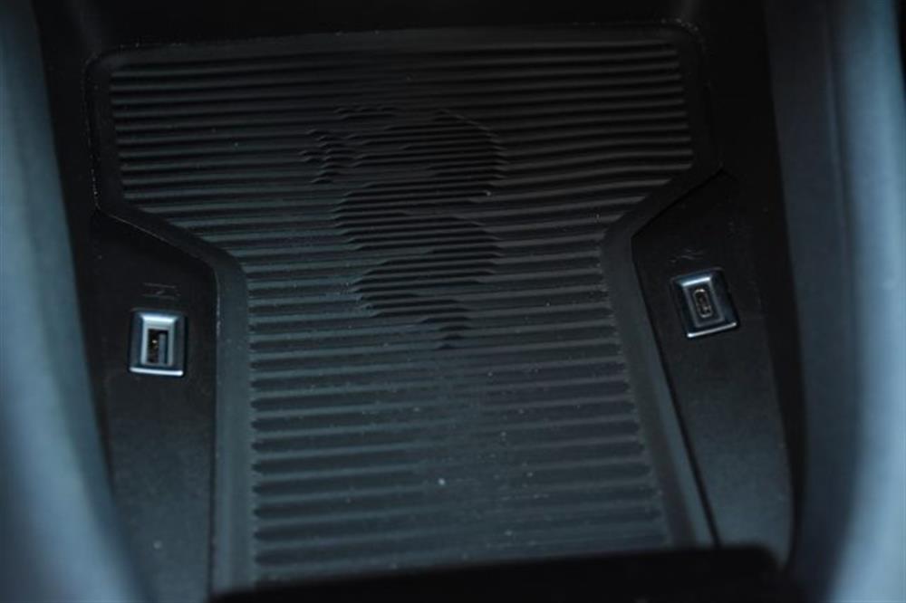 Junior Junior 1.2 136 CV Hybrid eD