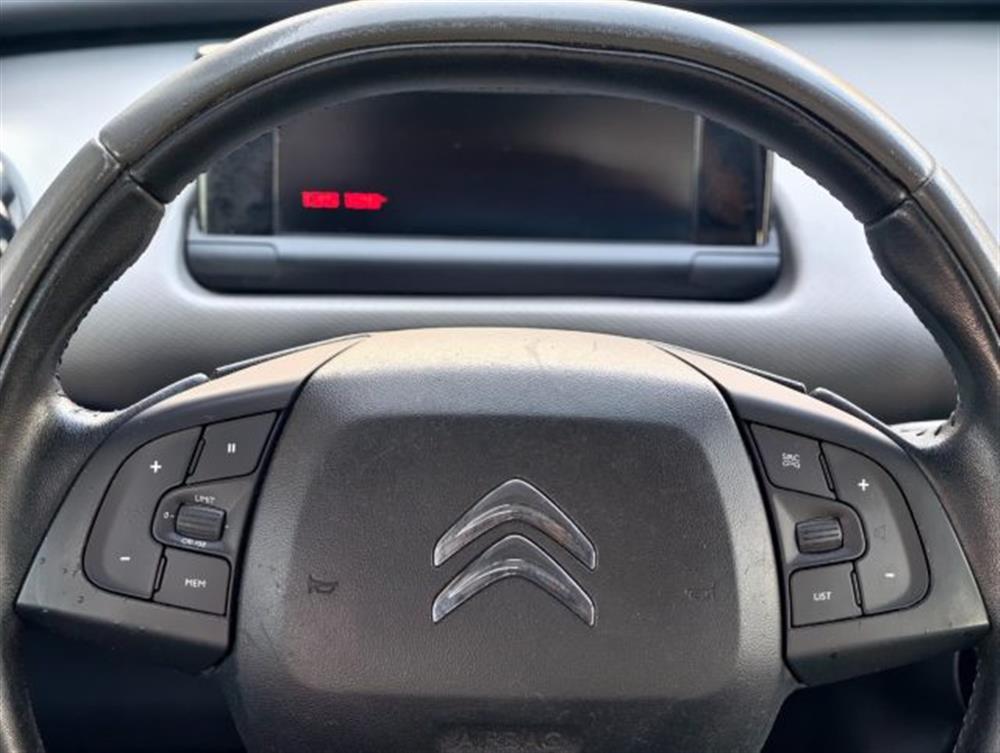 C4 Cactus C4 Cactus BlueHDi 100 Shine