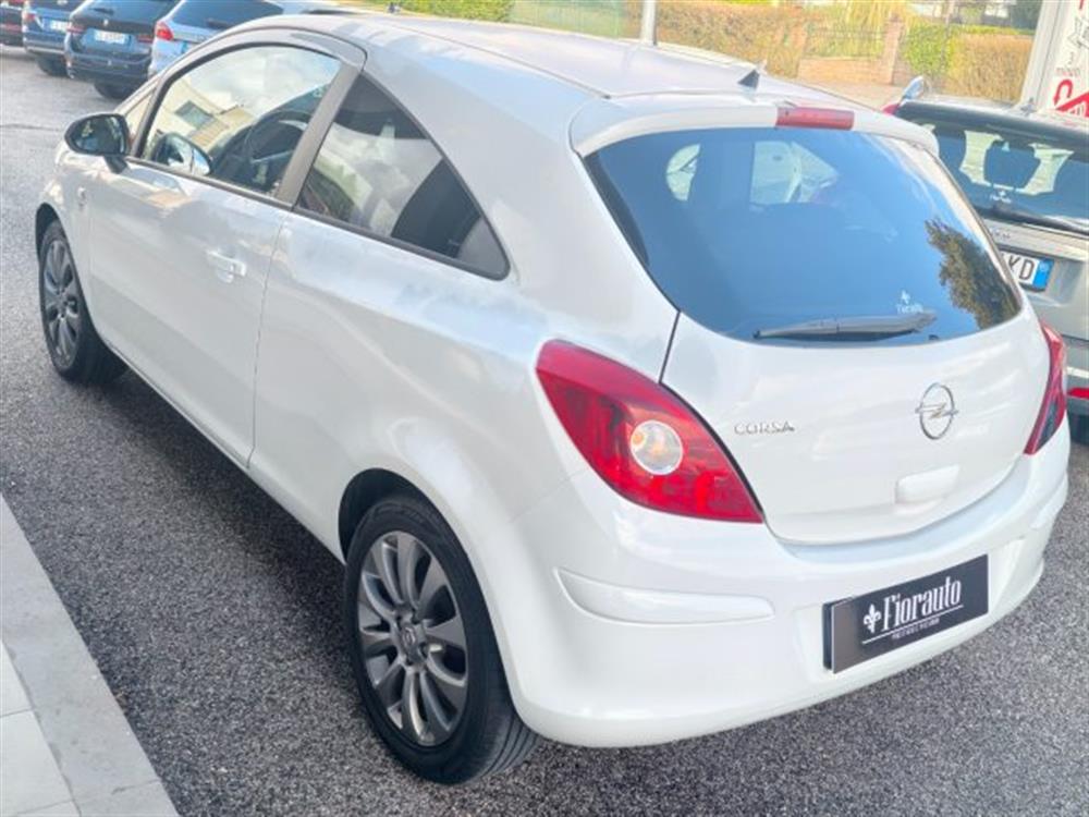Corsa Corsa 1.2 3P Edition X COM