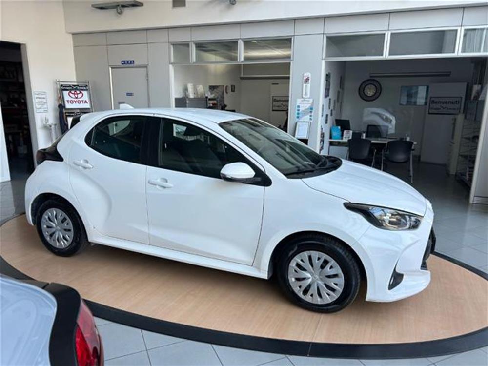 Yaris Yaris 1.5 Hybrid 5 porte A