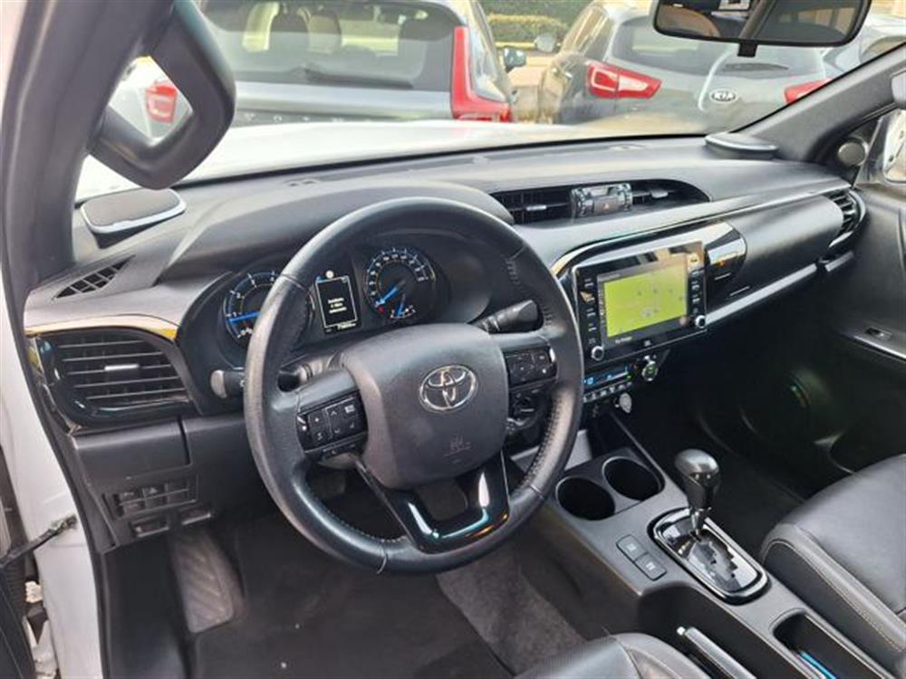 Hilux Hilux 2.8 D 4WD 4 porte D