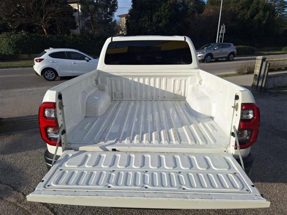 Hilux Hilux 2.8 D 4WD 4 porte D