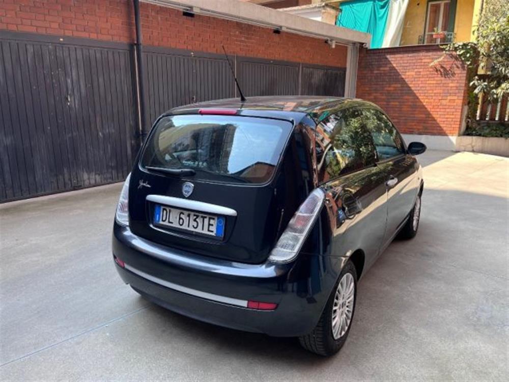 Ypsilon Ypsilon 1.2 Argento consegna