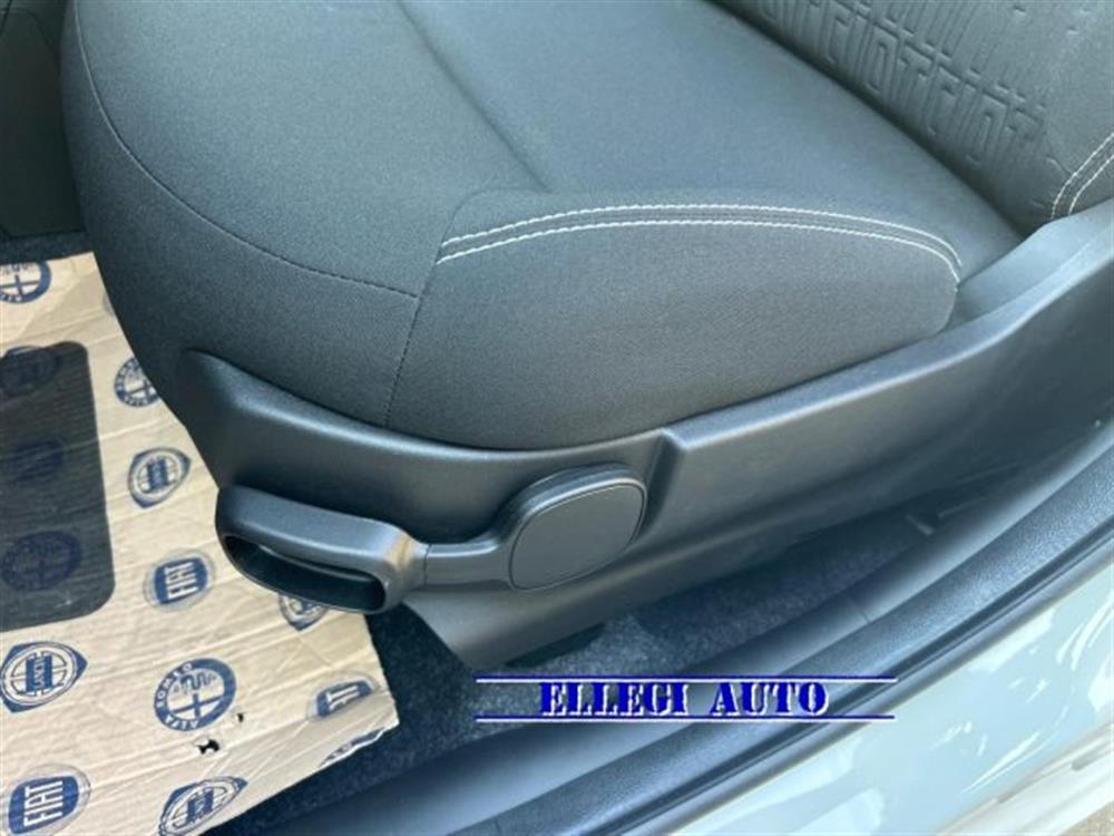 Panda Panda 1.0 HYBRID KM 0