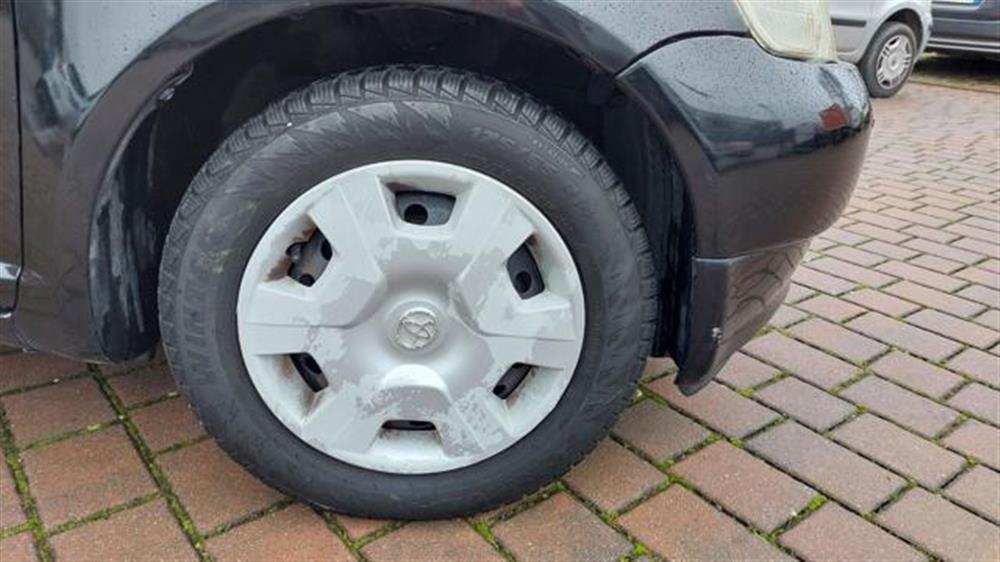 Yaris Yaris 1.0i 16V cat 5 porte