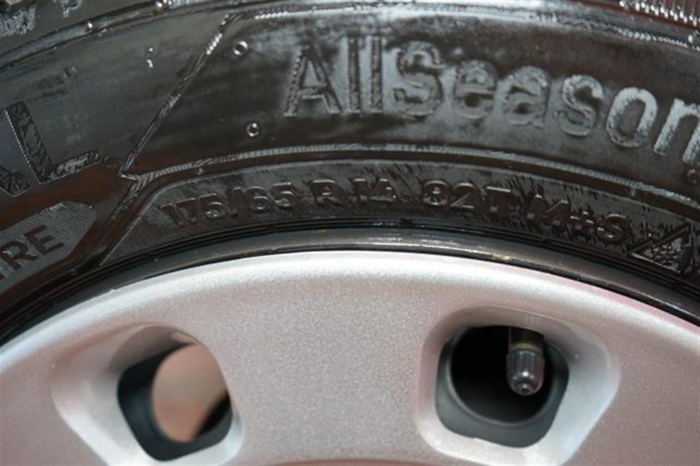 500 500 1.0 Hybrid Lounge It