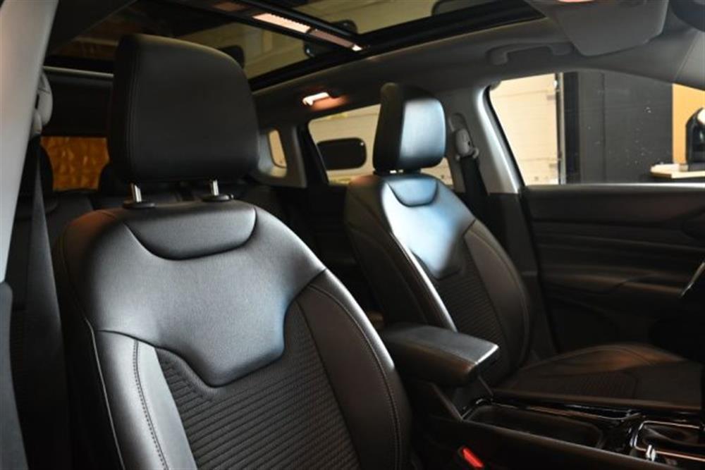 Compass Compass 1.3 T4 4XE PLUGIN HY