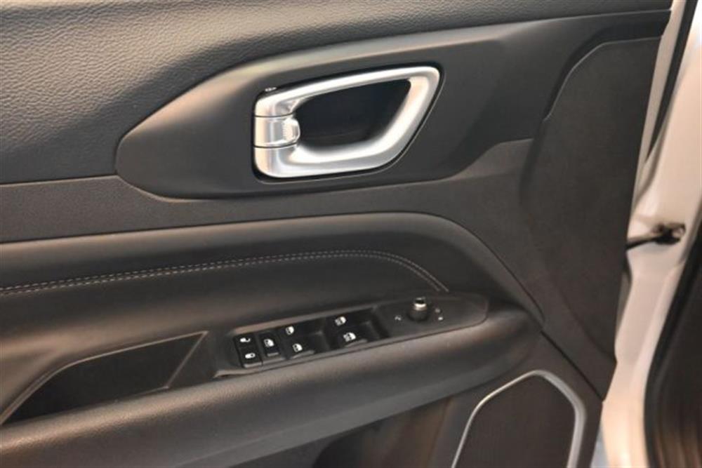 Compass Compass 1.3 T4 4XE PLUGIN HY