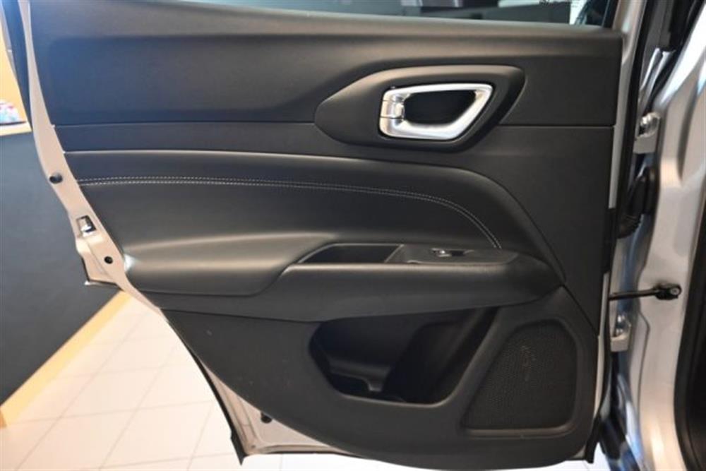 Compass Compass 1.3 T4 4XE PLUGIN HY