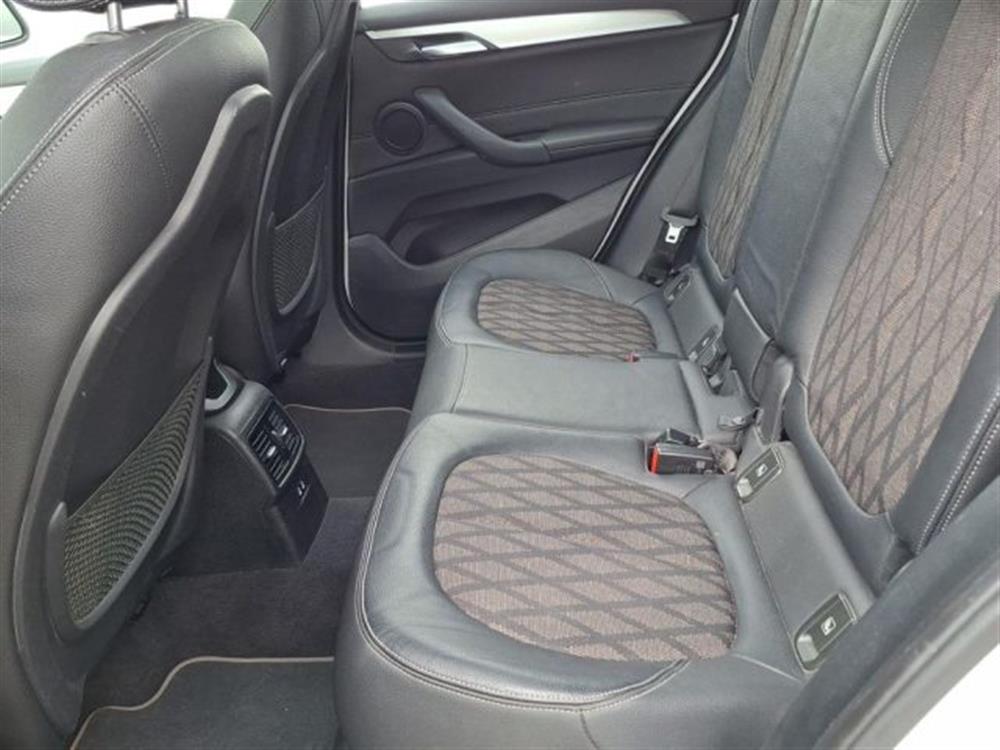 X1 X1 sDrive18i xLine Aut.