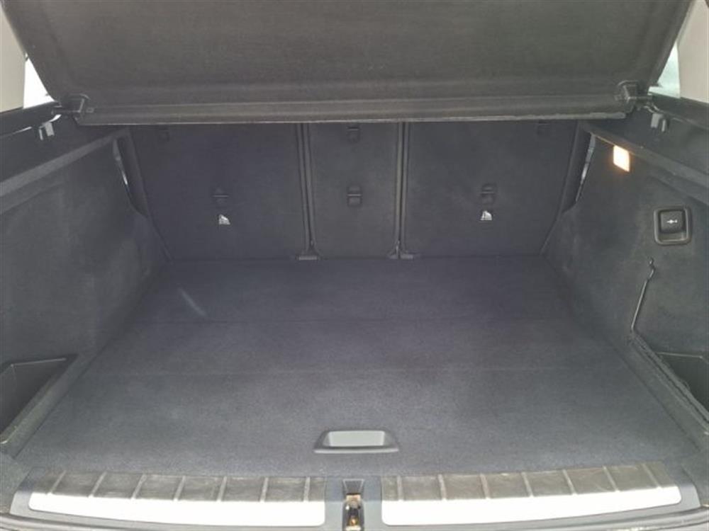 X1 X1 sDrive18i xLine Aut.