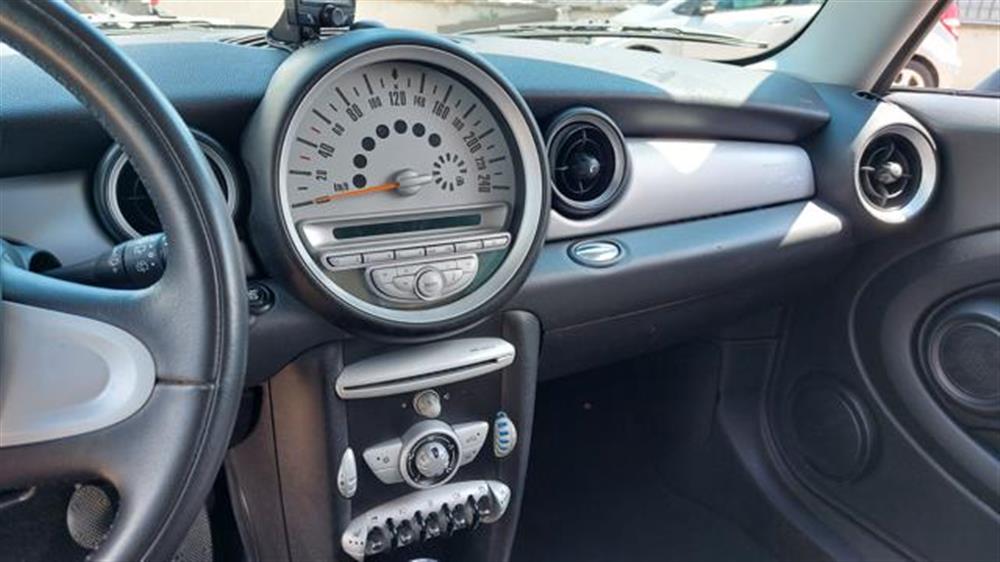 Cooper D Cooper D 1.6 16V Cooper D OK