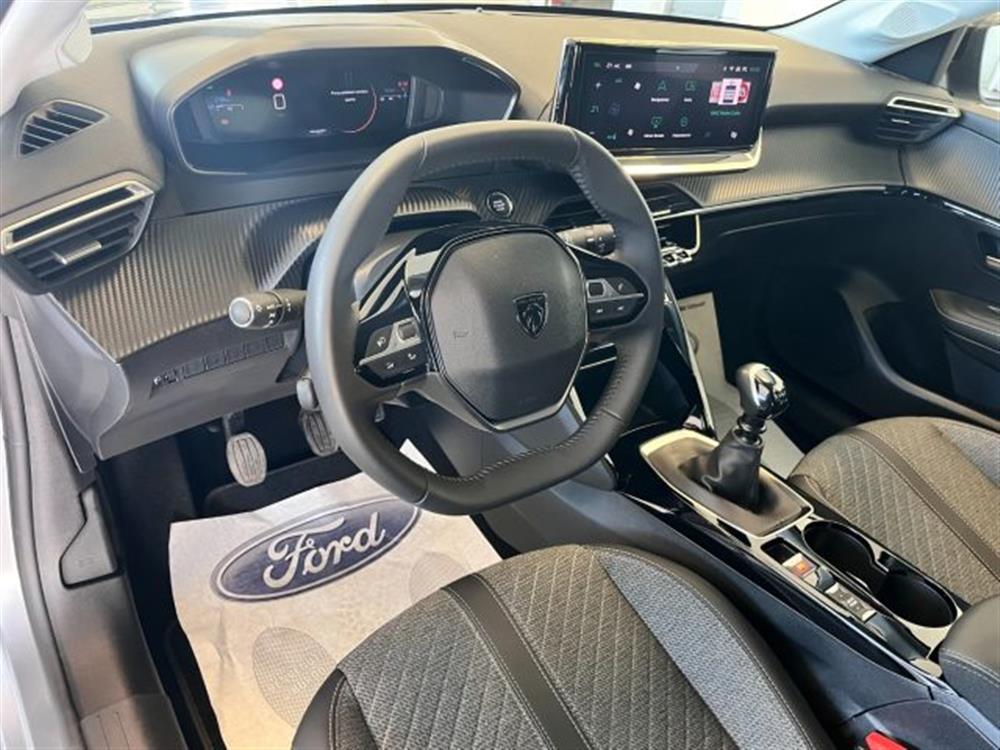 208 208 1.200 benzina 100cv.