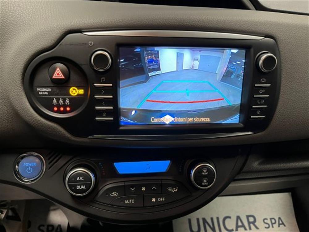 Yaris Yaris 1.5 ibrida/benzina 7