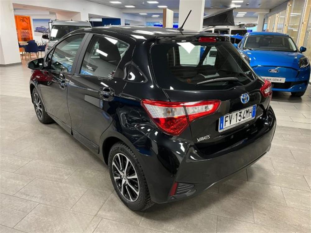 Yaris Yaris 1.5 ibrida/benzina 7