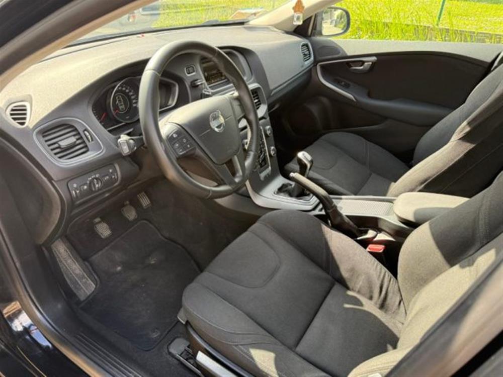 V40 V40 D2 1.6 Kinetic NEOPA