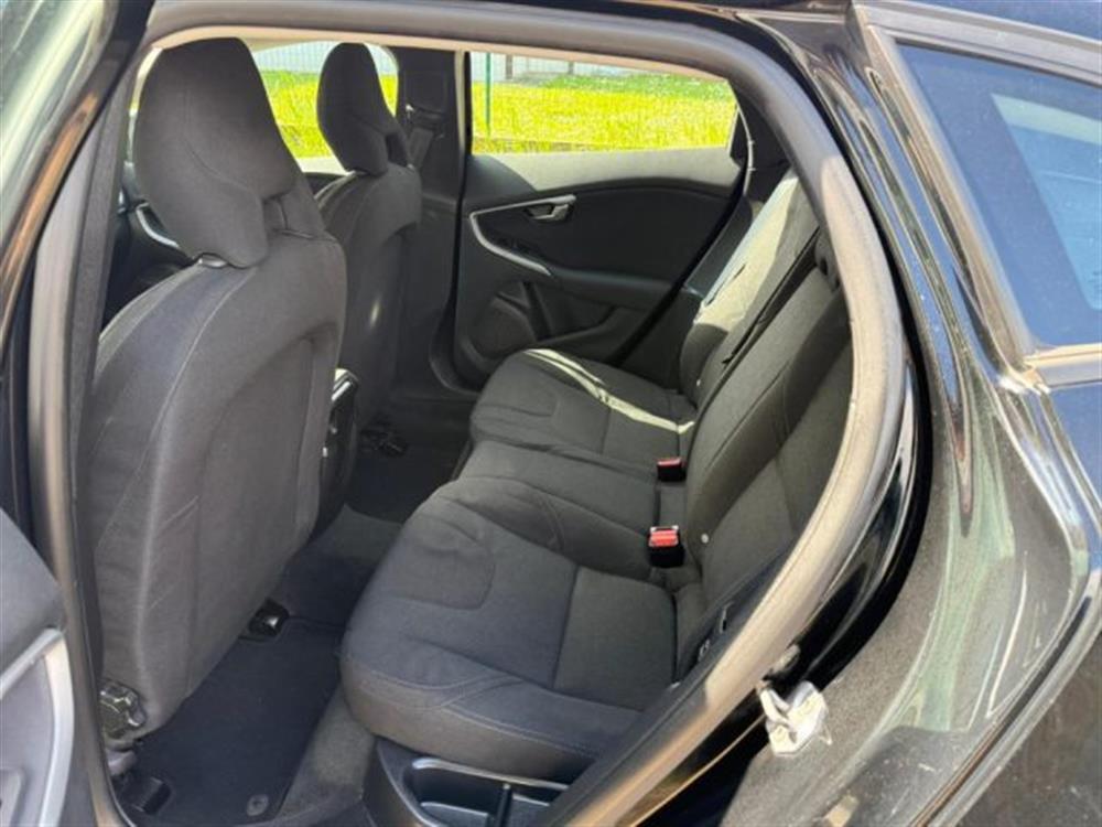 V40 V40 D2 1.6 Kinetic NEOPA