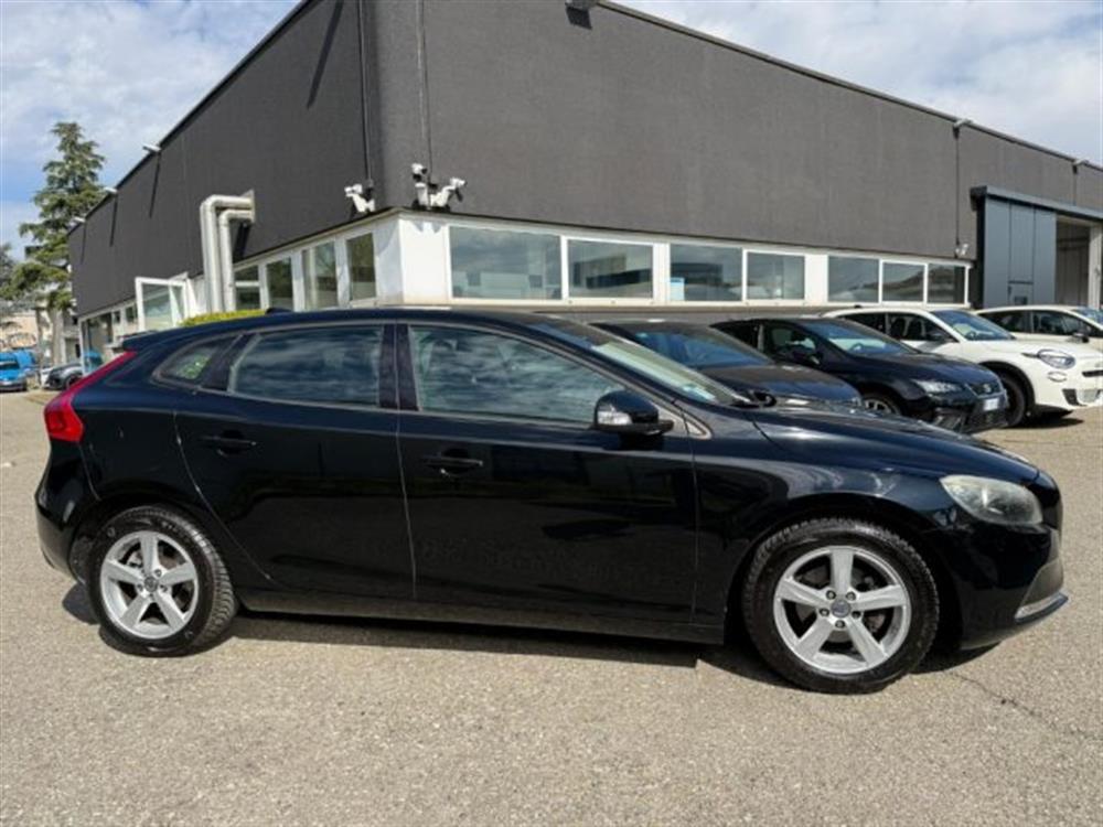 V40 V40 D2 1.6 Kinetic NEOPA