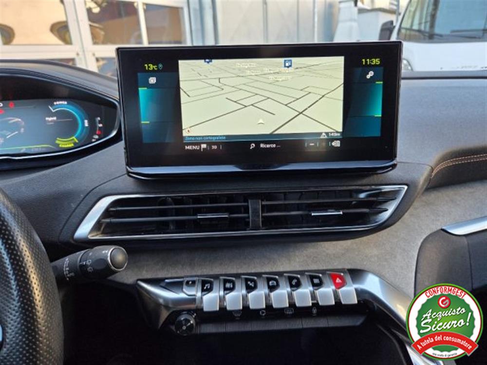 3008 3008 Hybrid 225 e-EAT8 GT