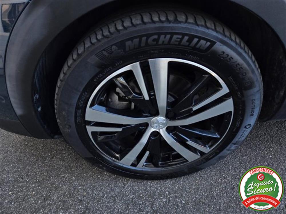 3008 3008 Hybrid 225 e-EAT8 GT