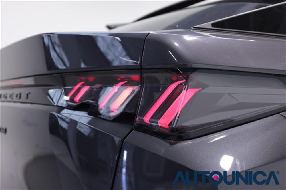 3008 3008 HYBRID 136 E-DCS6 AL