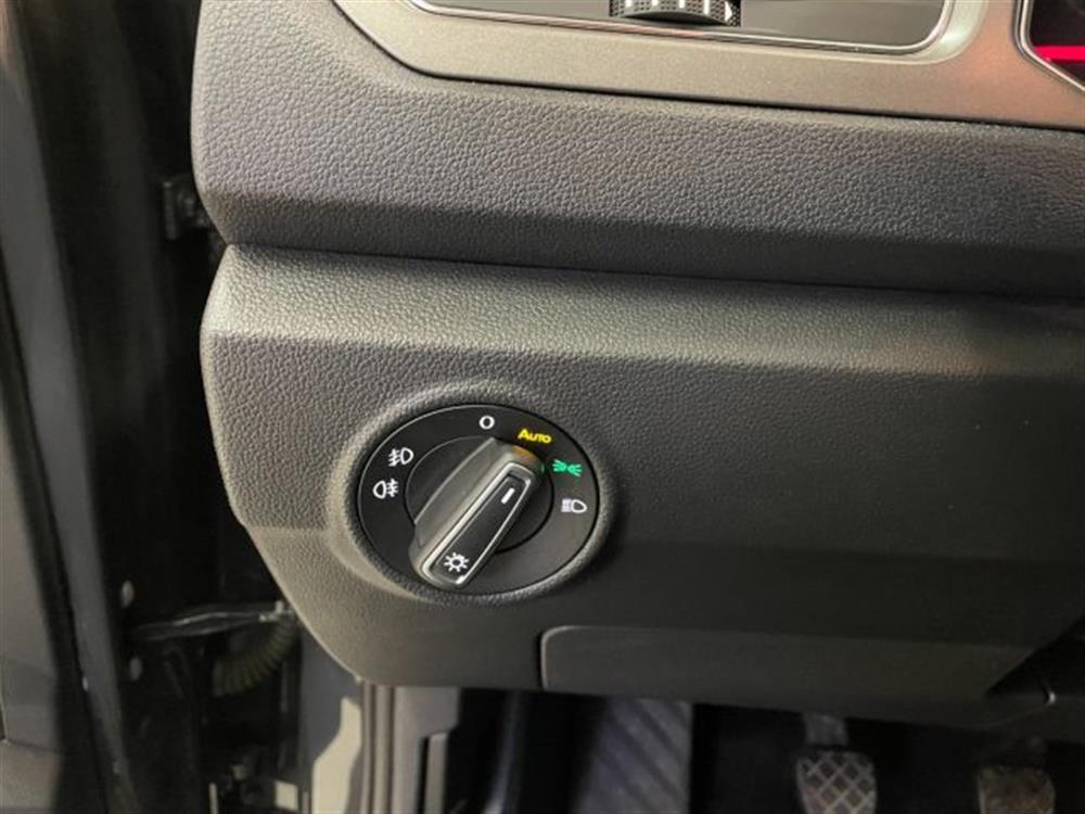 T-Roc T-Roc 1.0 TSI Business 5P