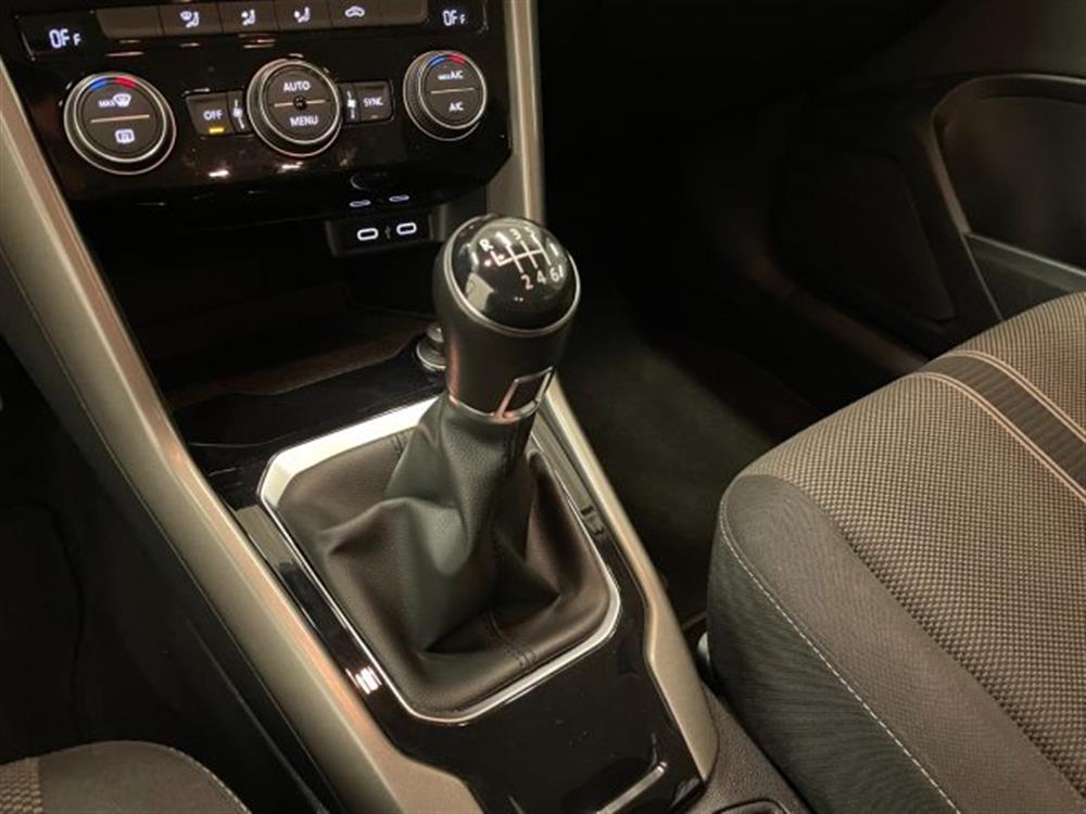 T-Roc T-Roc 1.0 TSI Business 5P