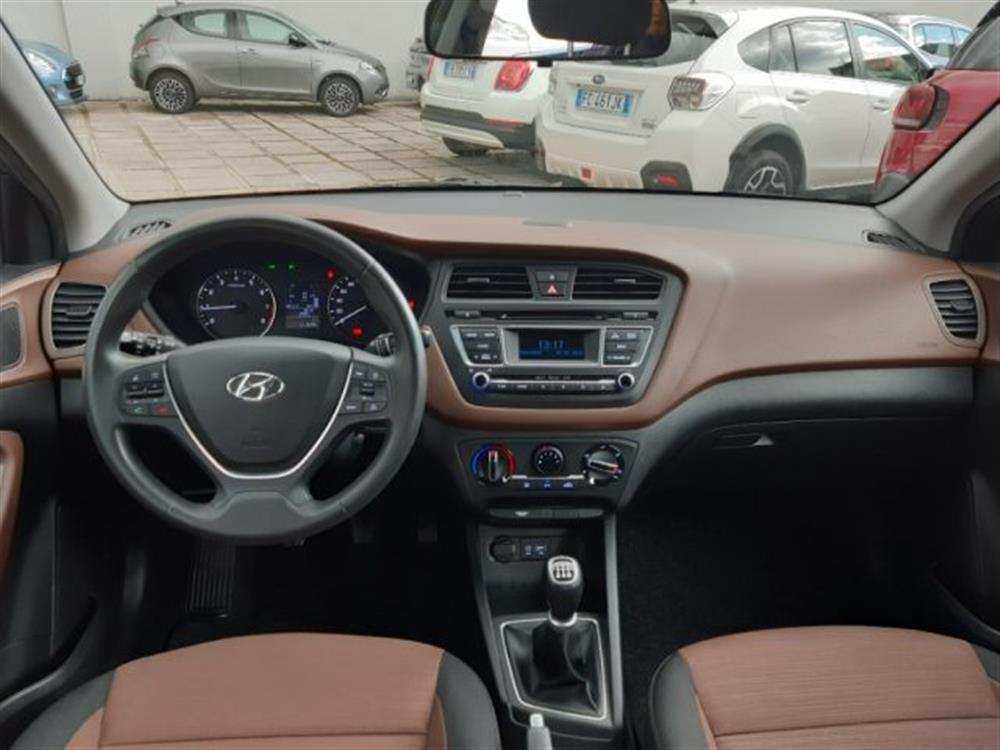 i20 i20 1.2 84 CV 5 porte Ec