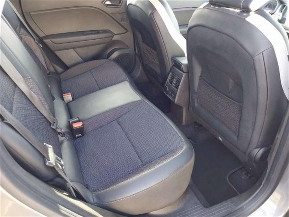 Captur Captur 1.6 E-TECH Hybrid In