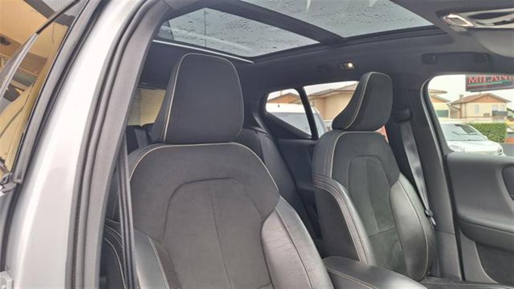 XC40 XC40 D3 AWD GEARTRONIC R-