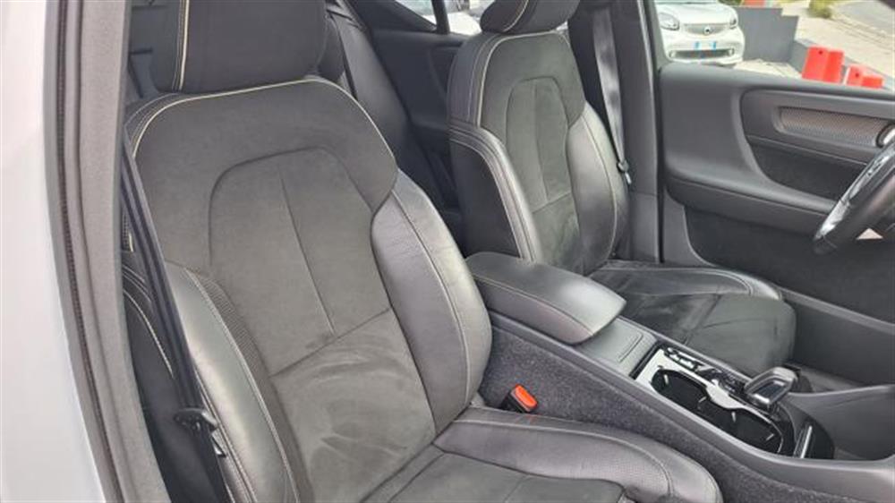 XC40 XC40 D3 AWD GEARTRONIC R-