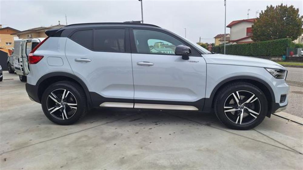 XC40 XC40 D3 AWD GEARTRONIC R-